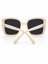 Load image into Gallery viewer, Ivory Riviera
